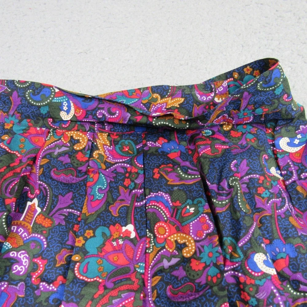 Segue vibrant vintage